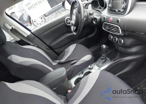 2016 Fiat 500X Trekking z USA, uszkodzony, nr VIN ZFBCFYCT3GP368774